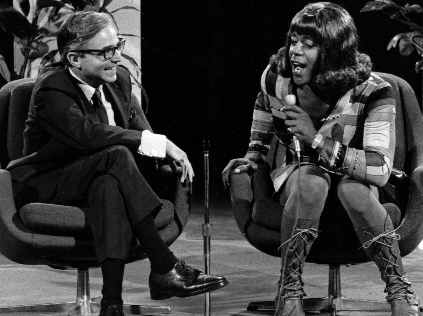 Flip Wilson as Geraldine Jones interviewing Dr. David Reuben 